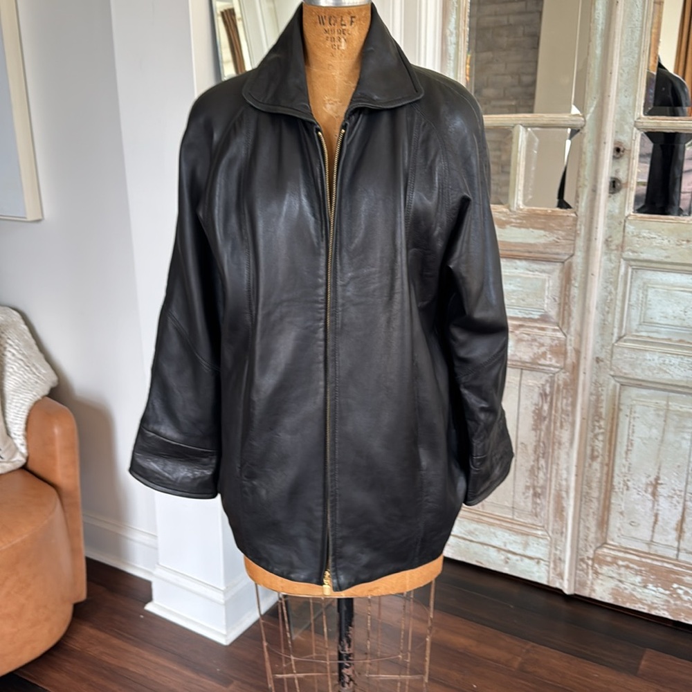 SOLD LNR for Nordstrom beautiful vintage leather jacket size petite small.